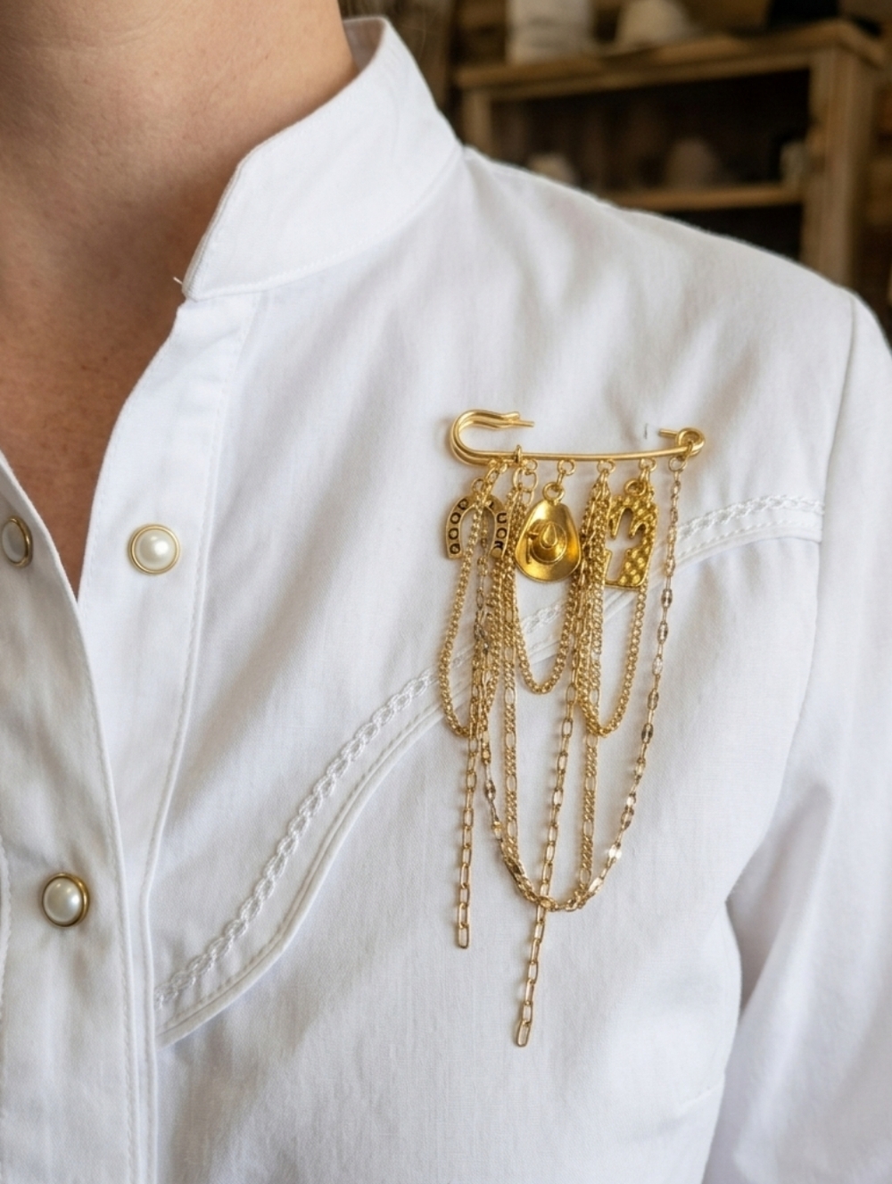 Charm Safety Pin Brooch Western Cowgirl Statement Pin Dangle Chain Brooch - Picture 4 of 8